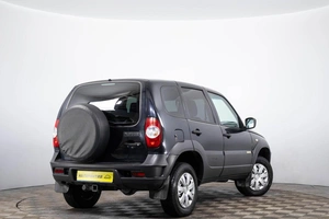 Внедорожник Chevrolet Niva 2017 года, 759000 рублей, Пермь