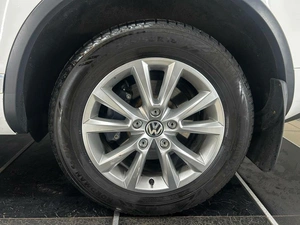 Внедорожник Volkswagen Touareg 2013 года, 2184000 рублей, Красноярск