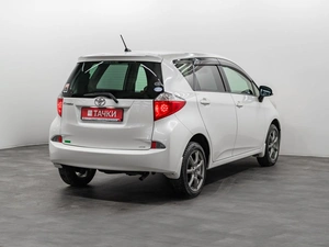 Хетчбэк Toyota Ractis 2011 года, 1080000 рублей, Красноярск
