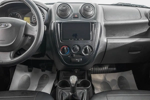 Седан ВАЗ (LADA) Granta 2017 года, 639000 рублей, Барнаул