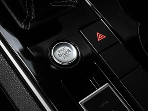 Внедорожник Volkswagen Touareg 2018 года, 3759000 рублей, Кирилловка