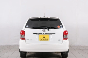 Универсал Toyota Corolla Fielder 2010 года, 889000 рублей, Красноярск