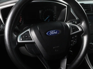 Седан Ford Mondeo 2015 года, 1425000 рублей, Красный Пахарь