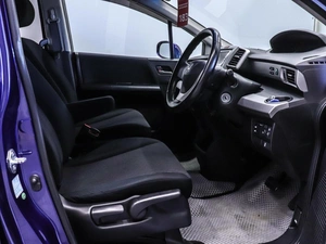 Минивэн Honda Freed 2011 года, 1040000 рублей, Красноярск