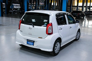 Хетчбэк Toyota Passo 2015 года, 698000 рублей, Солонцы