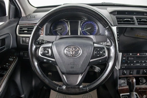 Седан Toyota Camry 2015 года, 1989000 рублей, Пермь