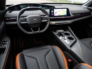 Лифтбек Changan UNI-V 2024 года, 2465000 рублей, Краснодар