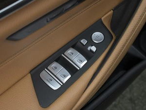 Седан BMW 5 серия 2021 года, 7600000 рублей, Омск