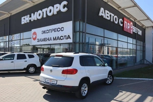 Внедорожник Volkswagen Tiguan 2013 года, 1500000 рублей, Мирное
