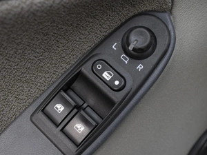 Хетчбэк ВАЗ (LADA) Kalina 2011 года, 255000 рублей, Омск
