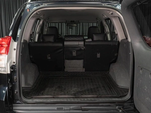 Внедорожник Toyota Land Cruiser Prado 2011 года, 3299000 рублей, Тюмень