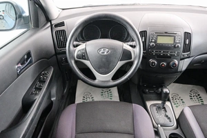 Хетчбэк Hyundai i30 2010 года, 849000 рублей, Красноярск