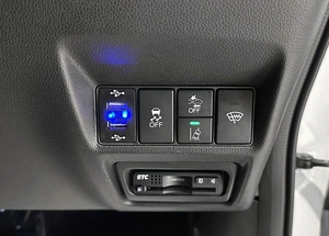 Минивэн Honda Stepwgn Spada 2017 года, 1987000 рублей, Красноярск