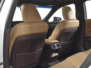 Седан Lexus ES 2021 года, 3386100 рублей, Казань