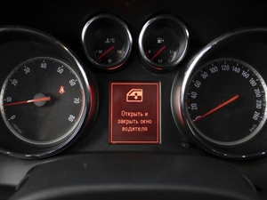 Хетчбэк Opel Astra 2010 года, 530000 рублей, Омск