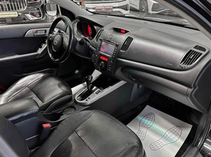 Седан Kia Forte 2008 года, 697000 рублей, Красноярск