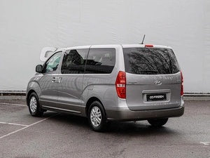 Минивэн Hyundai H-1 2015 года, 2300000 рублей, Волгоград