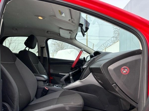 Хетчбэк Ford Focus 2012 года, 799000 рублей, Ижевск