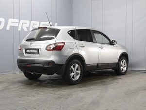 Внедорожник Nissan Qashqai 2013 года, 880000 рублей, Омск