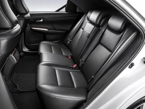 Седан Toyota Camry 2013 года, 1289000 рублей, Тюмень