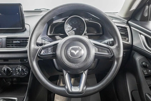 Седан Mazda Axela 2018 года, 1299000 рублей, Барнаул
