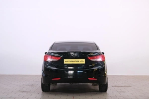 Седан Hyundai Elantra 2012 года, 899000 рублей, Омск