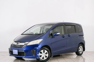 Минивэн Honda Freed 2015 года, 1289000 рублей, Красноярск