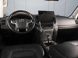 Внедорожник Toyota Land Cruiser 2016 года, 5880000 рублей, Омск
