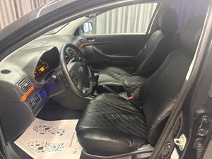 Седан Toyota Avensis 2008 года, 950000 рублей, Красноярск