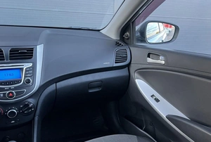 Седан Hyundai Solaris 2012 года, 610000 рублей, Солонцы