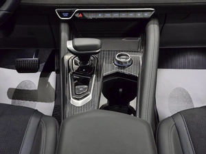 Внедорожник Geely Monjaro 2024 года, 3900000 рублей, Красноярск