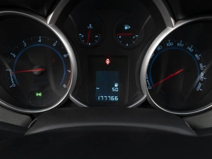 Седан Chevrolet Cruze 2013 года, 740000 рублей, Омск