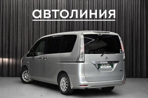 Минивэн Nissan Serena 2012 года, 1230000 рублей, Красноярск