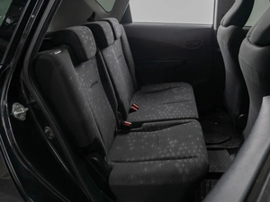 Хетчбэк Toyota Ractis 2013 года, 1049000 рублей, Тюмень