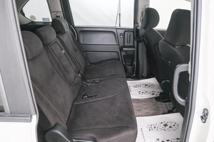 Минивэн Honda Freed 2012 года, 999000 рублей, Красноярск