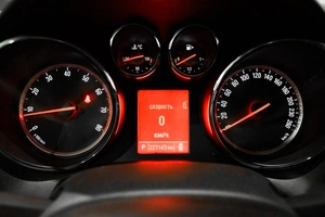 Универсал Opel Astra 2013 года, 899000 рублей, Ульяновск