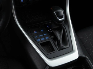 Внедорожник Toyota RAV4 2019 года, 3924444 рублей, Москва