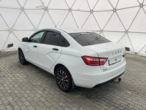 Седан ВАЗ (LADA) Vesta 2019 года, 800000 рублей, Клинцы