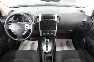 Внедорожник Nissan X-Trail 2011 года, 1399000 рублей, Омск
