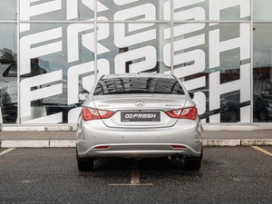 Седан Hyundai Sonata 2012 года, 1330000 рублей, Краснодар