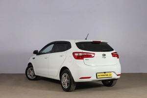 Хетчбэк Kia Rio 2014 года, 739000 рублей, Новосибирск