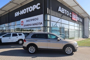 Внедорожник Volkswagen Tiguan 2017 года, 2050000 рублей, Мирное