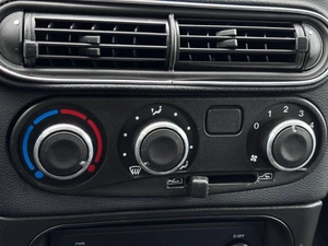 Внедорожник ВАЗ (LADA) Niva Travel 2023 года, 1199000 рублей, Ижевск