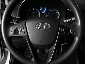 Хетчбэк Hyundai Solaris 2015 года, 989000 рублей, Ростов-на-Дону