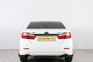 Седан Toyota Camry 2013 года, 1489000 рублей, Красноярск