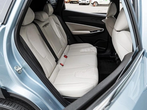 Внедорожник Geely Atlas 2023 года, 2340000 рублей, Краснодар
