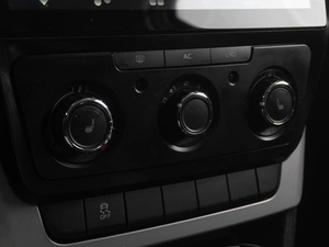 Внедорожник Skoda Yeti 2012 года, 699000 рублей, Тюмень