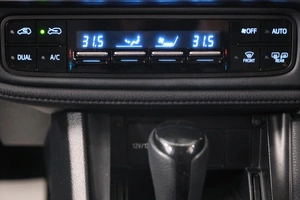 Хетчбэк Toyota Auris 2016 года, 1469000 рублей, Омск