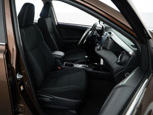 Внедорожник Toyota RAV4 2017 года, 2549050 рублей, Москва