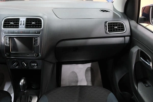 Седан Volkswagen Polo 2020 года, 1419000 рублей, Омск